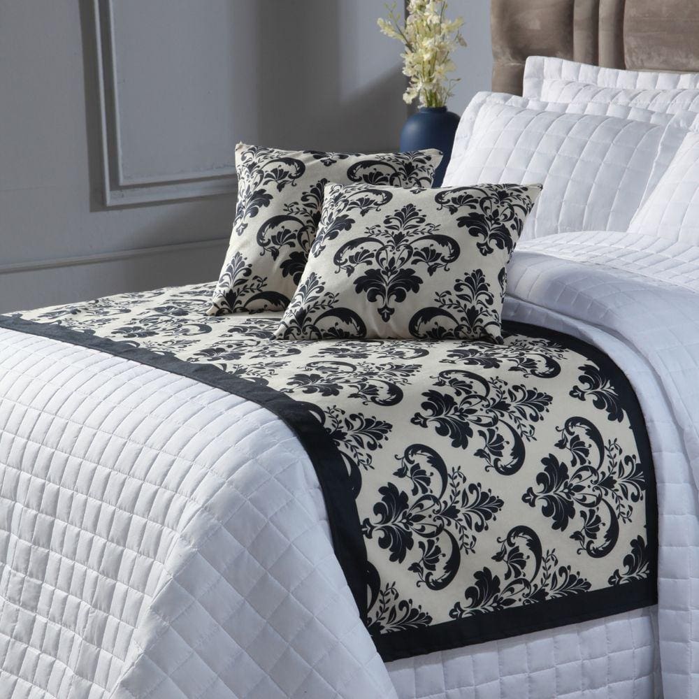 Kit Cobre Leito 6 peças com Peseira Queen e Capa Almofada.