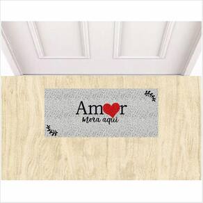 Tapete Emborrachado Amor Mora Aqui 70X30 cm Varias Cores.