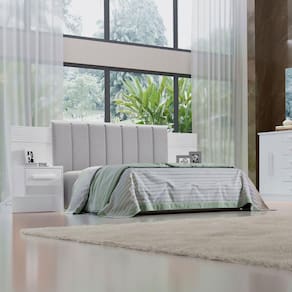 Cabeceira Casal Queen 160 Cm Ripada 100% Mdf Estofada Isis com 02 Mesas de Cabeceira Branco/Prata