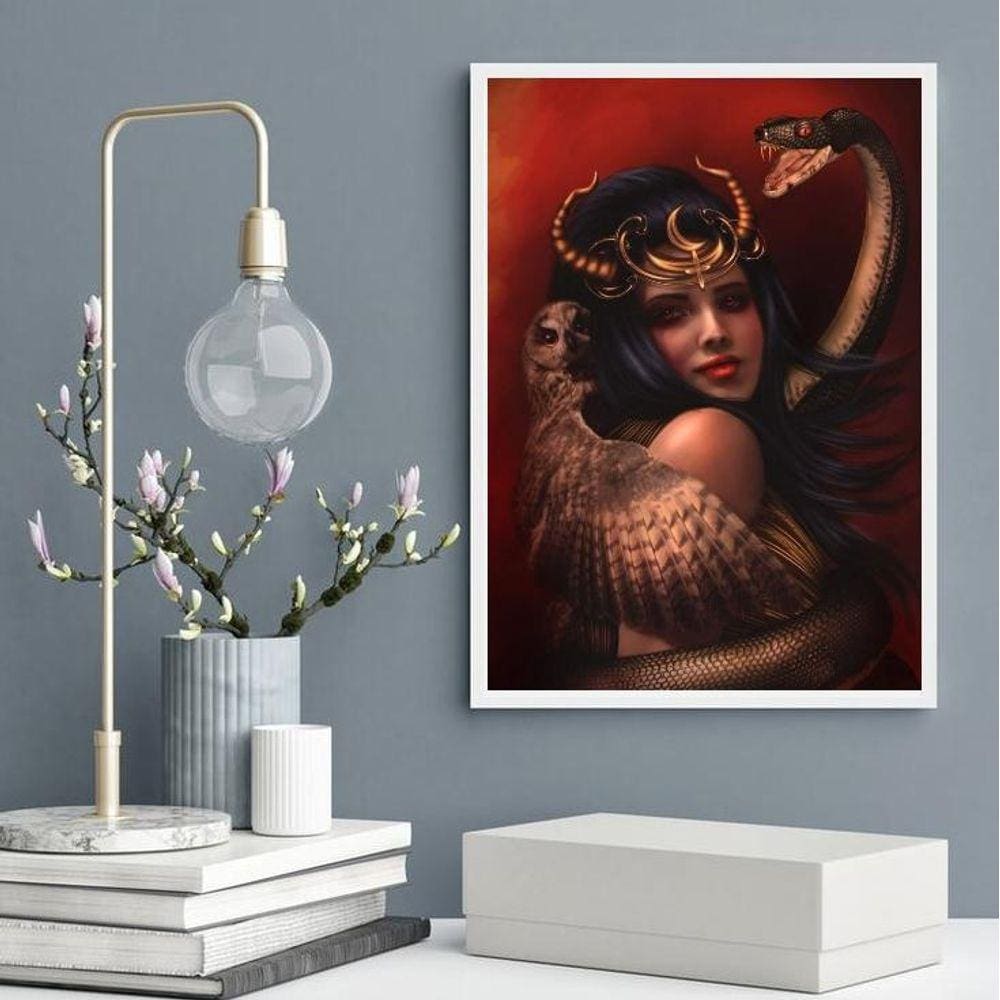 Quadro Decorativo Arquétipo Lilith 45X34Cm - Com Vidro