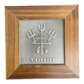 Quadro Orixá Exú Tiriri Madeira Imbuia e Metal 14,5x14,5cm