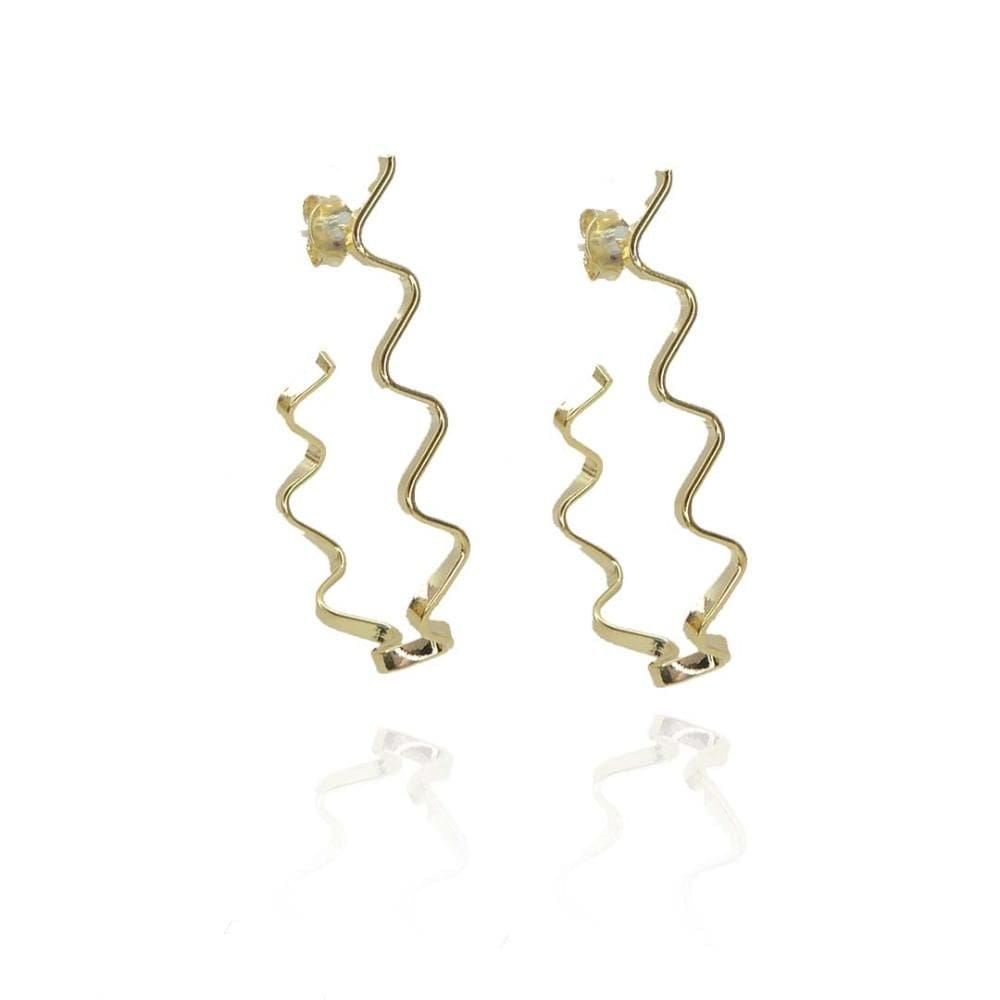 Brinco Argola Forma De J Trabalhada Folheado Em Ouro 18k [F027]