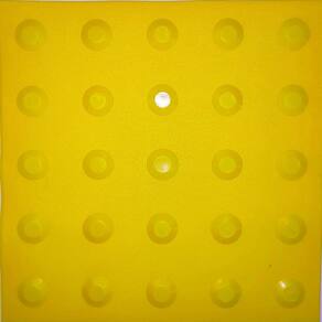 Piso tátil alerta pvc amarelo 16 peças 25x25cm nbr9050