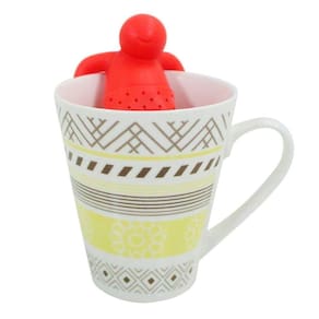 Kit Caneca Geométrica Estampada Cerâmica 330ml E Boneco Infusor De Chá Silicone