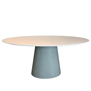 Mesa De Jantar Cone Oval 120x80 Cm Base Cimento Queimado Tampo Laqueado Branco