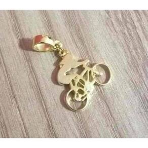 Berloque Pingente Esporte Ciclismo Ciclista Folheado Ouro