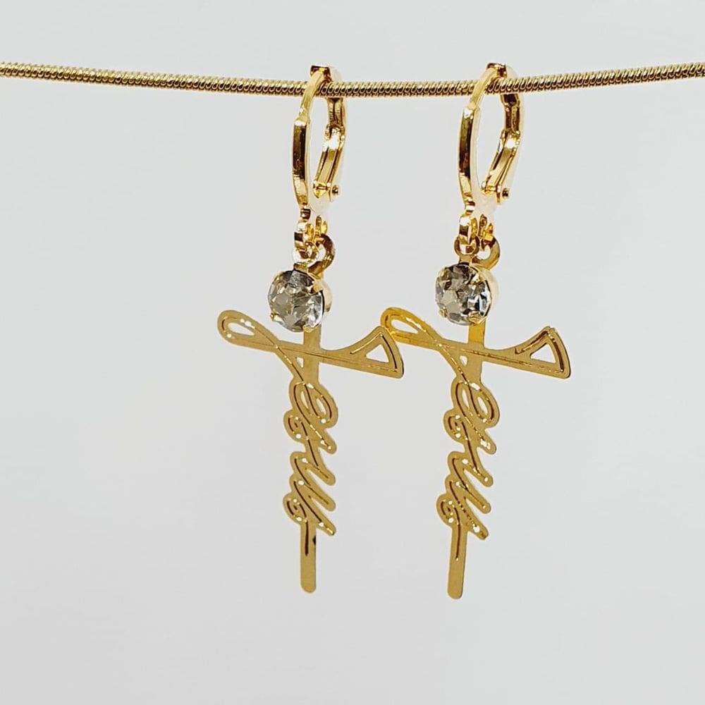 Brinco Argolinha Jesus Com Ponto De Luz Folheado A Ouro 18 K
