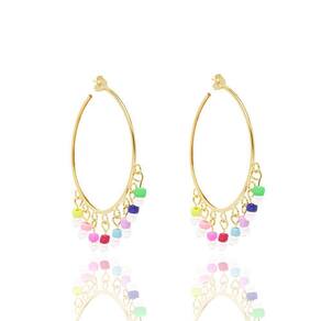 Brinco De Argola Com Miçangas Coloridas Folheado A Ouro