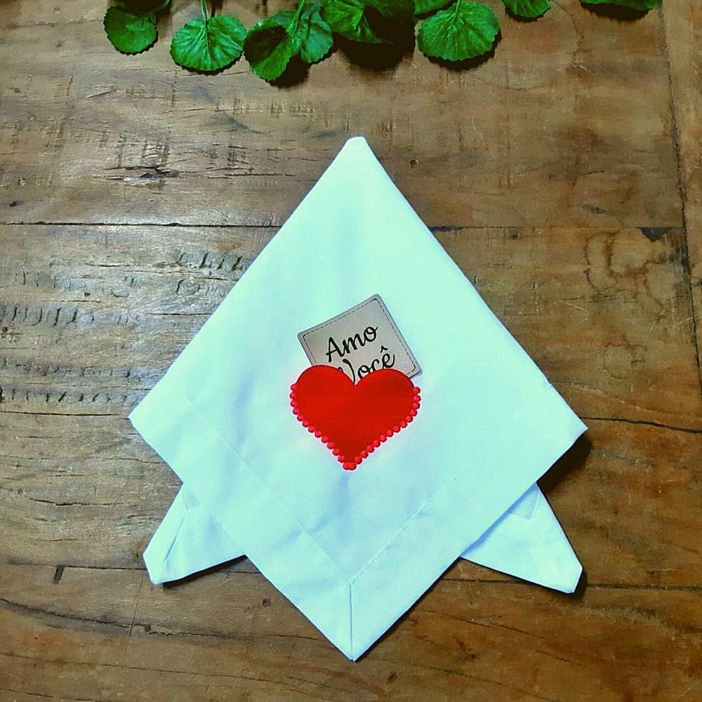 Guardanapo de tecido lovely bordado coração envelope