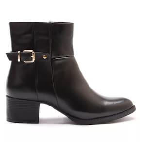 Bota Feminina Couro Cano Curto Fivela Confortável