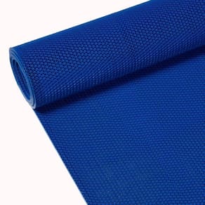 Tapete antiderrapante vazado para áreas úmidas 80x120cm azul