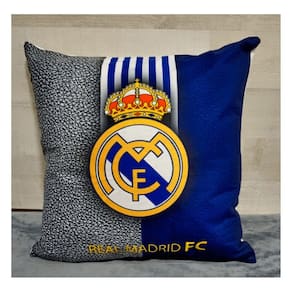 Almofada de pelúcia com crachá Real Madrid 45x45 cm com recheio