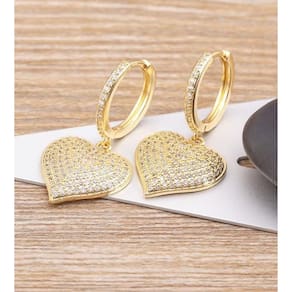 Brinco De Coração Banhado A Ouro 18K