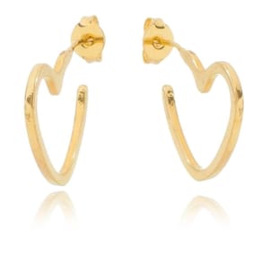 Brinco Feminino  de Argola Coração Vazado M Banhado em Ouro 18k