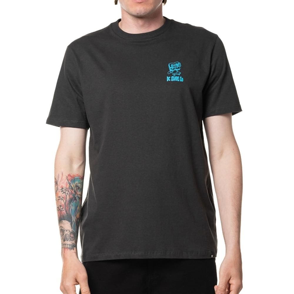 Camiseta DC Shoes Play Time SM24 Masculina Cinza Escuro