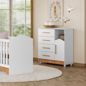Cômoda de Bebê 100% MDF 1 porta 4 Gavetas Duda Branco/Amadeirado