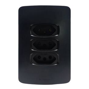 Conjunto 1 Placa 4x2 + 3 Tomadas 2 pólos + Terra 10A Gracia Maxx Alumbra Preto