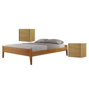 Conjunto Quarto de Casal Cama em Madeira Maciça e 2 Mesas de Cabeceira 3 Gavetas Unique Amêndoa Mel