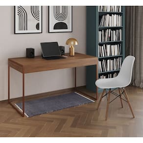 Mesa de Escritório Industrial Malta Amêndoa 137x53cm Base Cobre com 1 Cadeira Branca Eames Eiffel Ma
