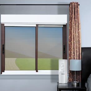 Janela Elite 2 Folhas Moveis com Persiana Integrada Correr com Motor e Controle Remoto 120 X 120 Vidro Reflex Mix Corten