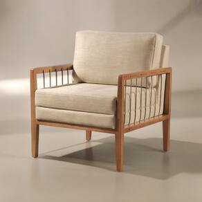 Poltrona Decorativa Gael Madeira Maciça Bege Claro