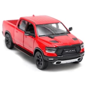 Veiculo Dodge Ram carro mimiatura drive tur didy Ram