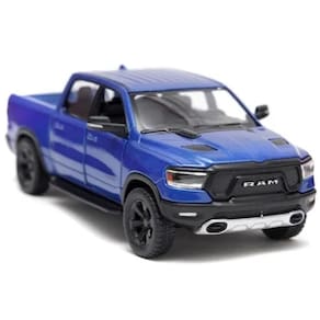 Veiculo Miniatura DodgeRam que Abre o Capu Dog Ran 1500
