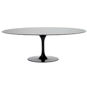 Mesa De Jantar Tulipa Saarinen Oval 120x80 Cm Tampo Laqueado Cores Preto