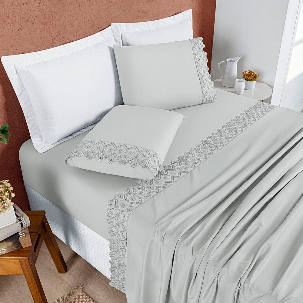 Jogo Cama Lençol Bouclê Casal Padrão Micro Percal 200 Fios c/ Laise Bordada 4 Peças - Cinza Geada