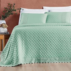 Kit Cobre Leito Colcha Bouclê King Laise Bordada Micropercal 200 Fios 3 Peças - Verde Salvia