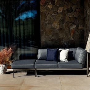Conjunto Jardim e Varanda 1 Chaise Direita 1 Puff Refúgio Cabecasa madeiramadeira Champanhe/Cinza Mesclado