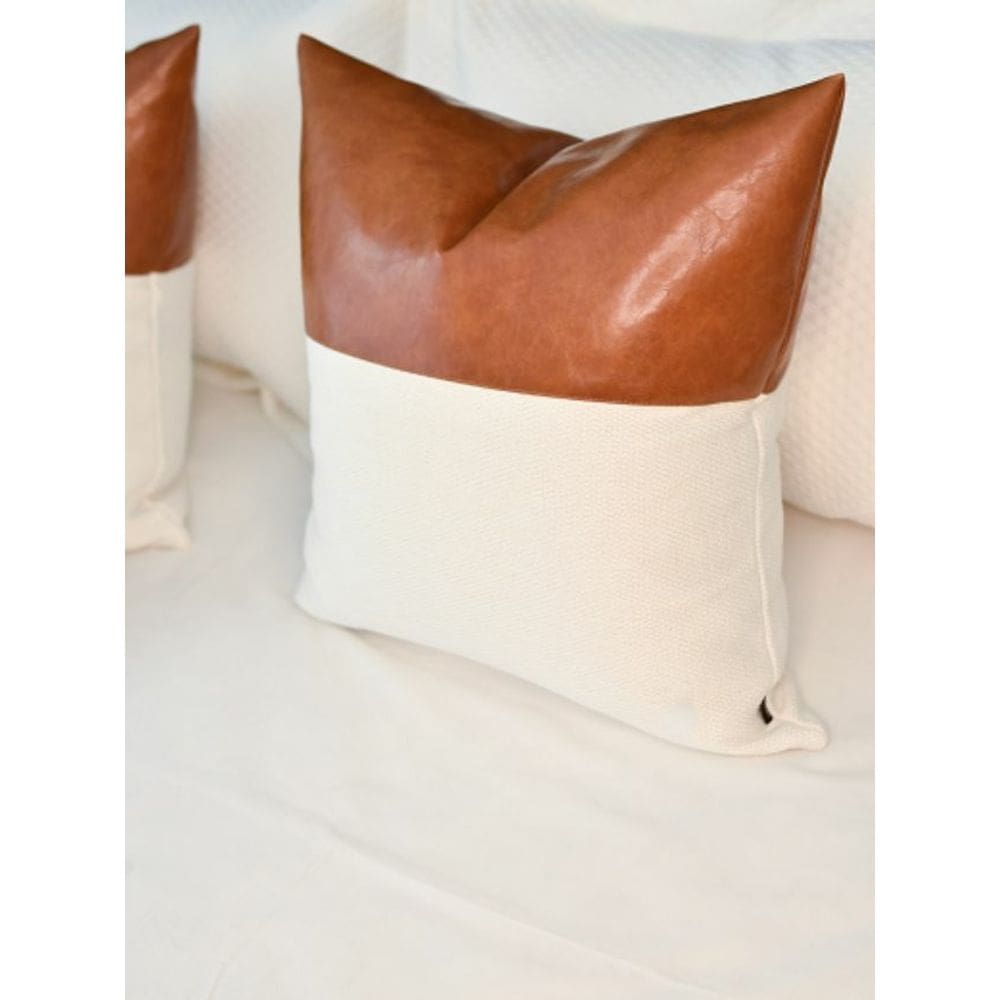 Almofada Couro e Linhão Quadrada