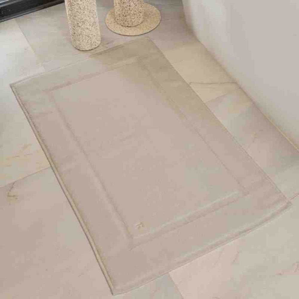 Toalha de Piso Confort 48x80 cm Fend Kacyumara