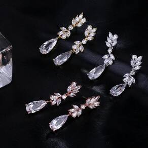 Brinco Ouro Rosê com Zircônias 3,9cm - Semi Joia
