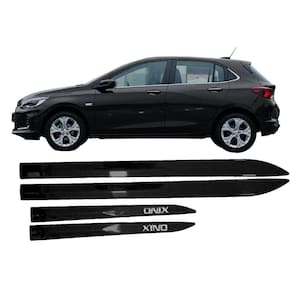 Jogo Friso Lateral Novo Onix 2020/2022 Preto Ouro Negro