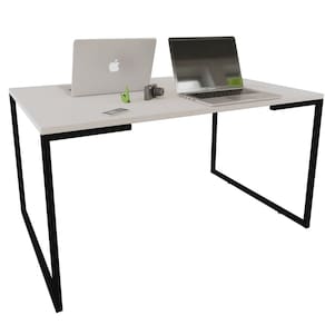 Mesa Escrivaninha Adele 120cm Tampo Branco Base Preto - Montanaris Decor