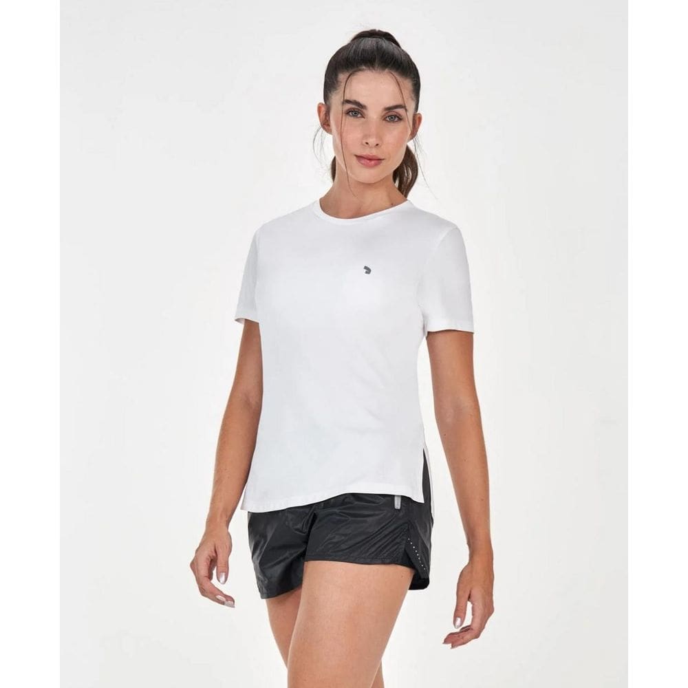 T-shirt Alto Giro Basica Escrita Refletiva Feminina Ref:2431703