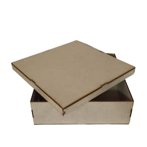 Caixa De Mdf Laser Com Tampa Solta 18X18X08 Cm