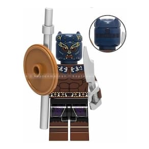 Boneco Blocos De Montar Pantera Negra Escudo Lança Marvel