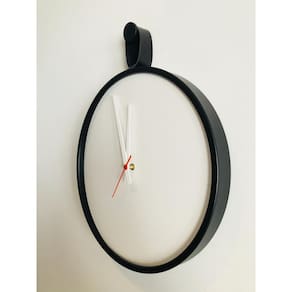 Relogio Short Strip Preto Alça Preta Mostrador Branco 40Cm
