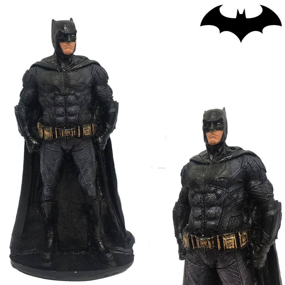 Boneco Batman Liga Da Justiça Figura De Ação 18Cm Resina