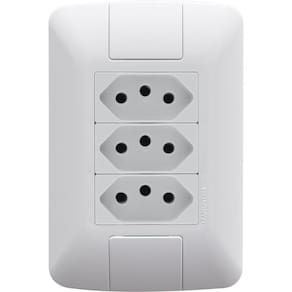 Conjunto 4x2 Com 3 Tomadas 2p+t 20 A 250 V Tramontina Aria Branco