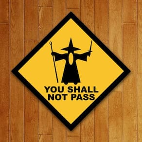 Placa Decorativa - You Shall Not Pass