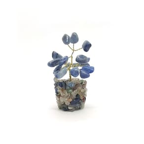 Árvore De Pedra Quartzo Azul Com Base Mix De Cristais - 9Cm
