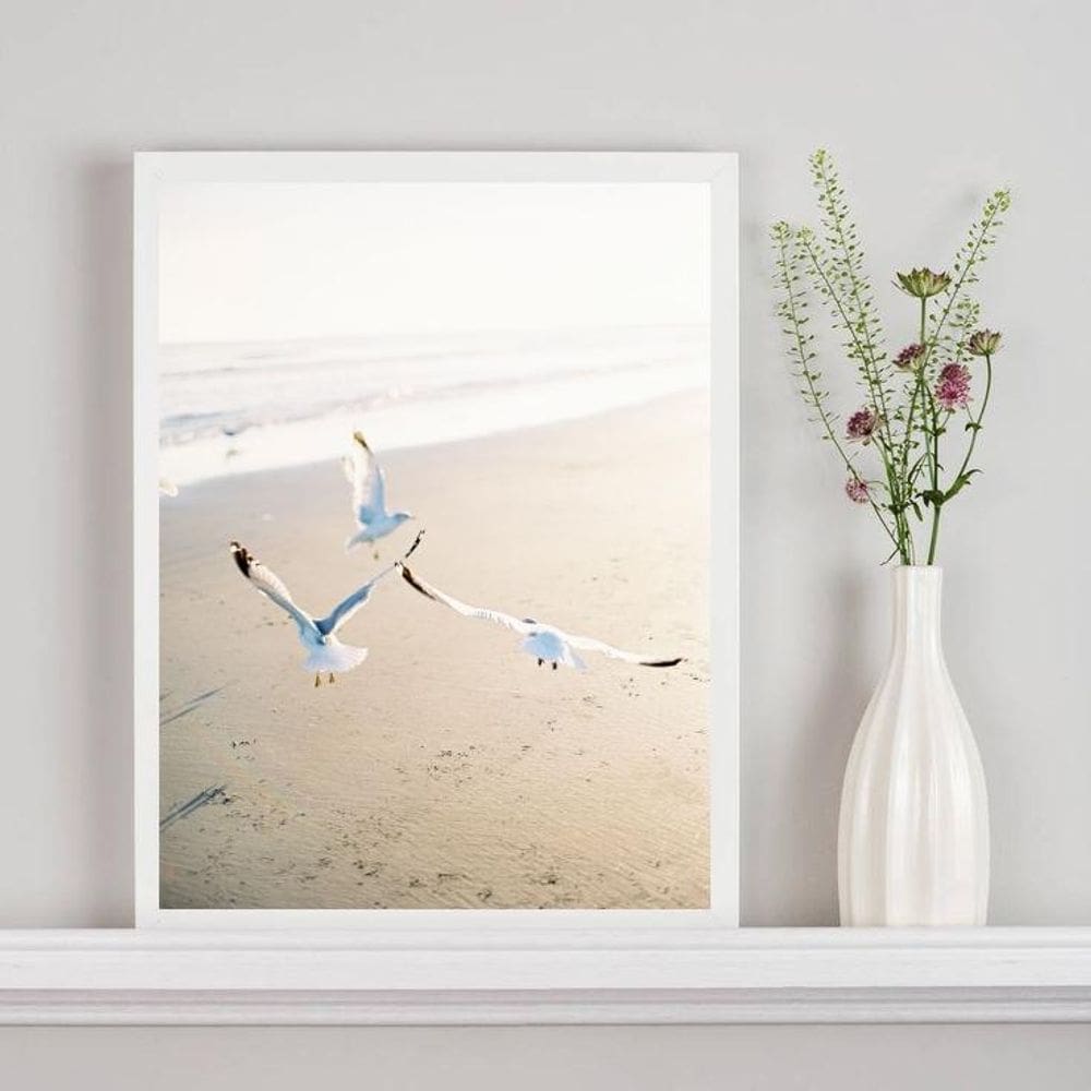 Quadro Decorativo Gaivotas Voando Na Praia 24X18Cm - Vidro