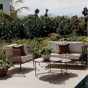 Conjunto Jardim 1 Sofá 1 Poltrona 1 Mesa Baixa 1 Mesa Centro Alta Refúgio Cabecasa Madeiramadeira Champanhe/Quaker areia