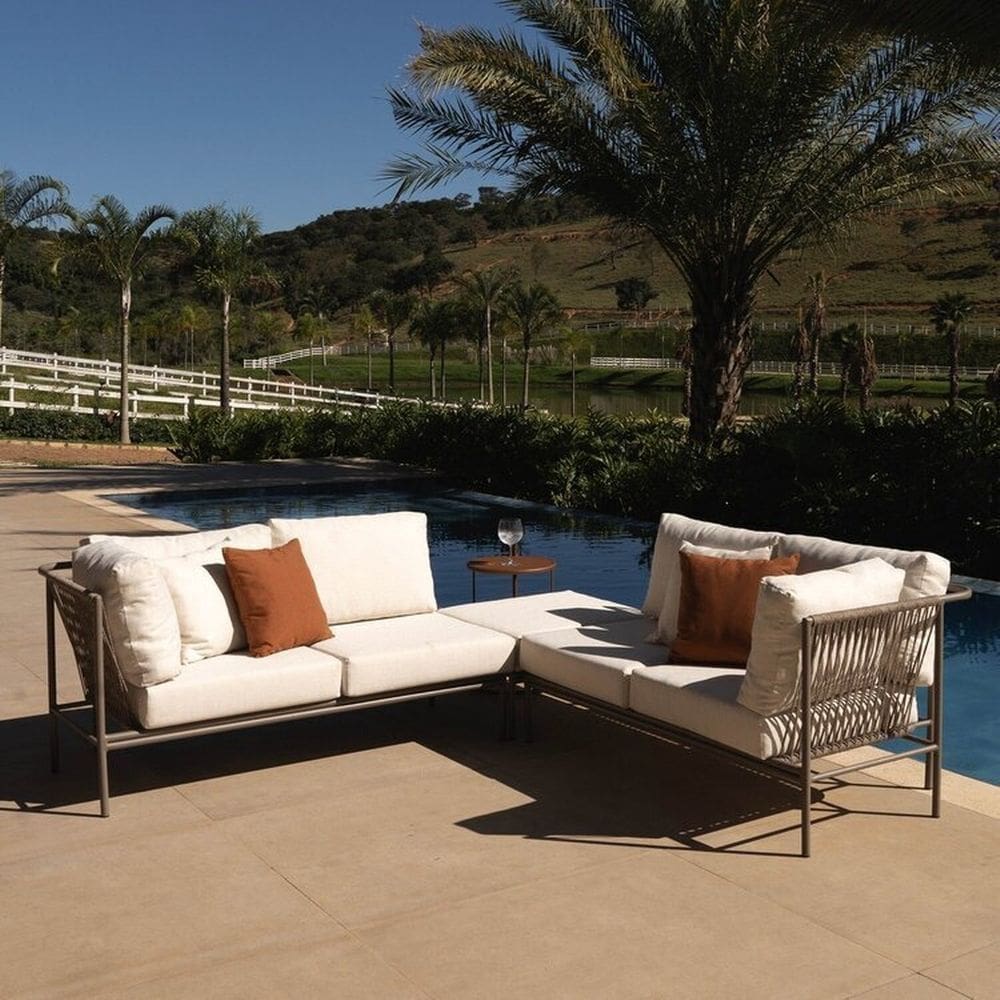 Conjunto Jardim e Varanda 2 Chaise 1 Puff 1 Mesinha Refúgio Cabecasa Madeiramadeira Champanhe/Quaker areia
