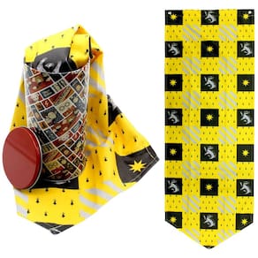 Kit Lufa-Lufa Hufflepuff Flâmula Bandeirola Decorativa Casa Amarela Aveludado + Lata Multiuso Oficial Harry Potter WB
