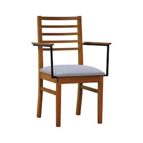 Cadeira Tiê Com Braços Madeira Maciça Encosto Ripado Assento Estofado Linho Impermeavel Amêndoa/Cinza