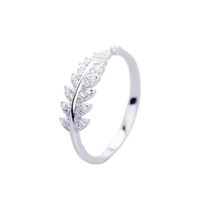 Anel Prateado Delicado Folhas Strass Ajustável